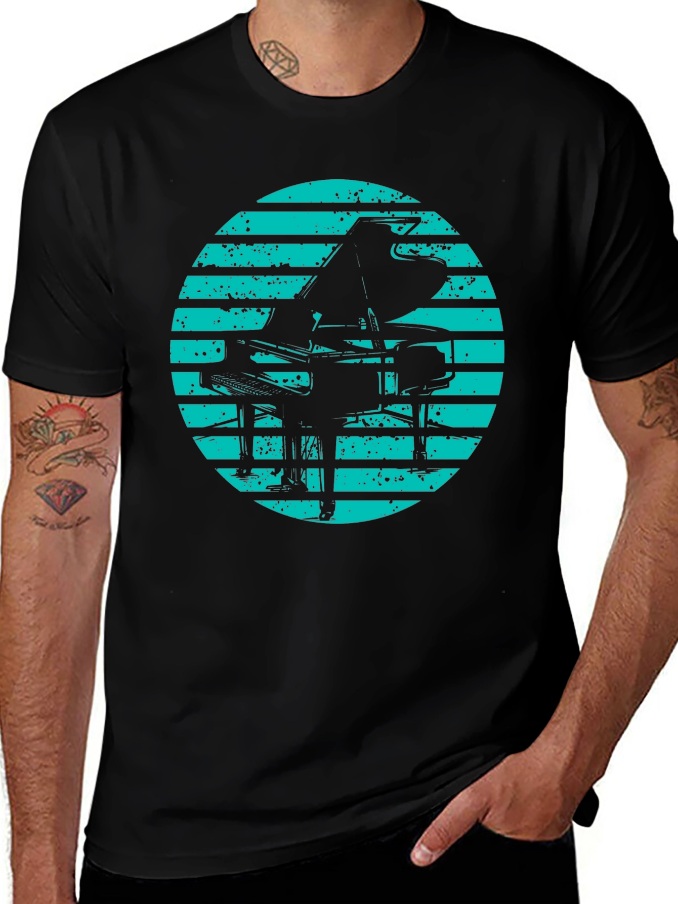 Retro Piano Graphic Tee - Stylish Music Lover T-Shirt