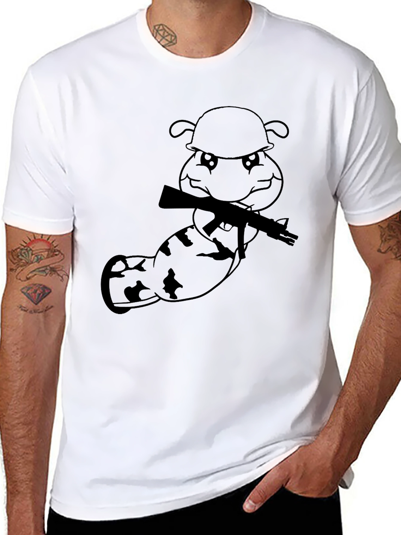 Cartoon Soldier Worm Graphic Tee - Black