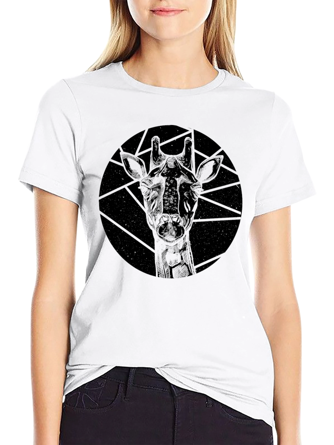 Geometric Giraffe Black T-Shirt - Modern Design