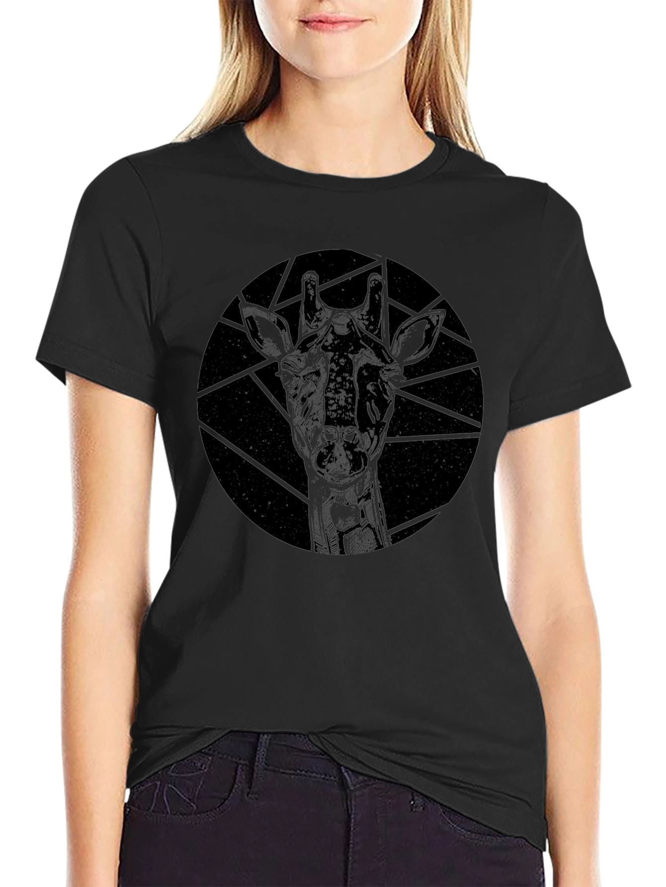 Geometric Giraffe Black T-Shirt - Modern Design
