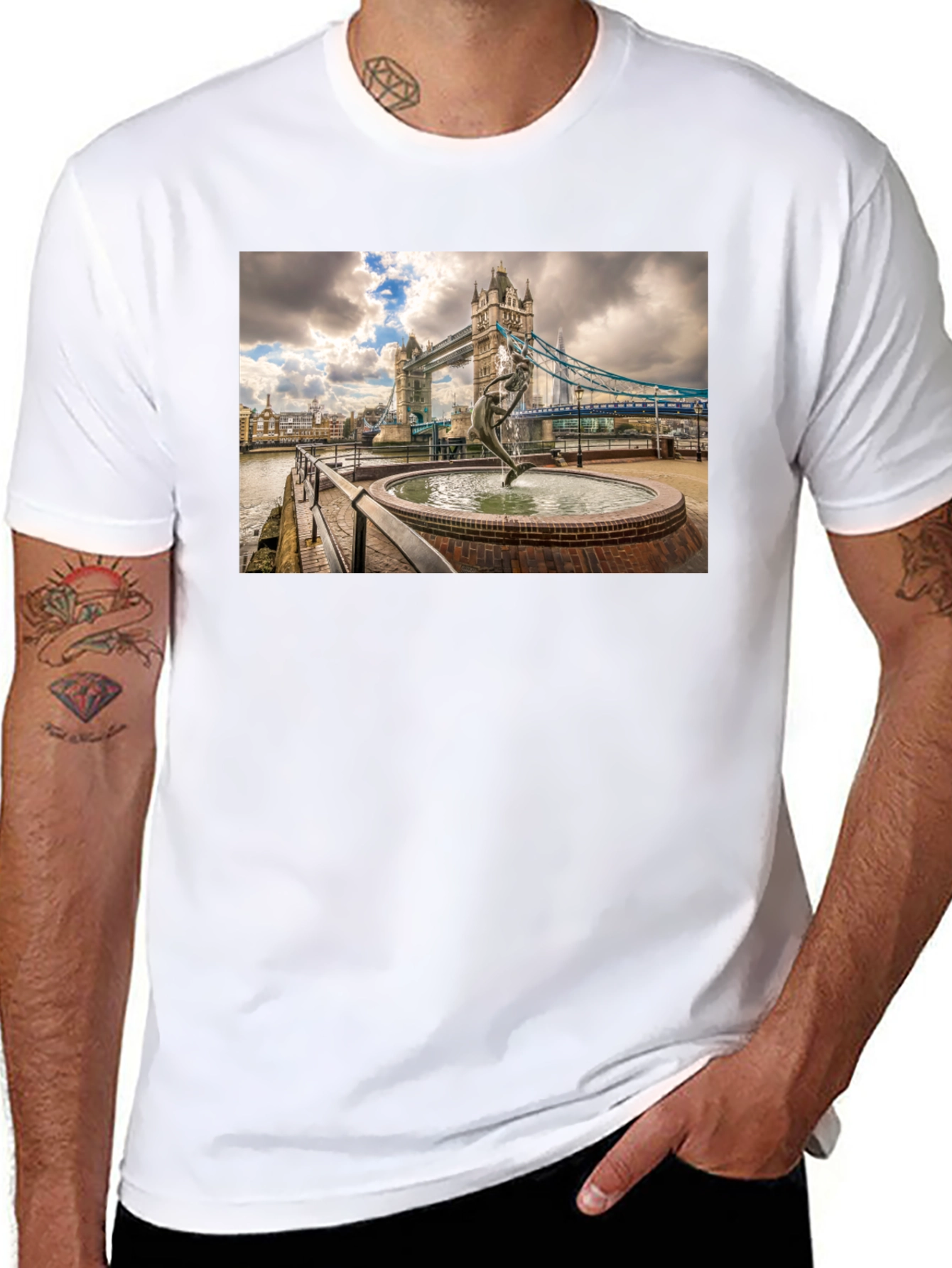 London Bridge T-Shirt - Iconic Landmark Tee