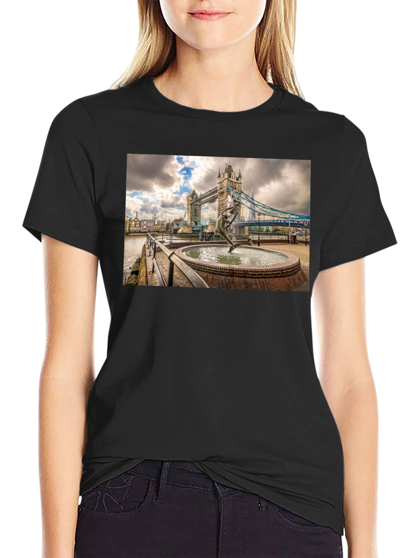London Bridge T-Shirt - Iconic Landmark Tee